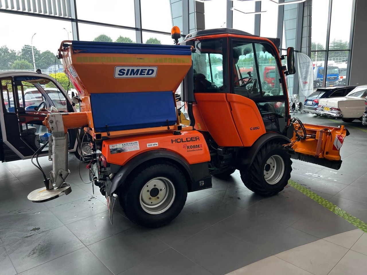 Holder C250 4X4 / LOW MTH / 1 Owner / Kubota Engine - Kendaraan utilitas listrik: gambar 5 Holder C250 4X4 / LOW MTH / 1 Owner / Kubota Engine - Kendaraan utilitas listrik: gambar 5