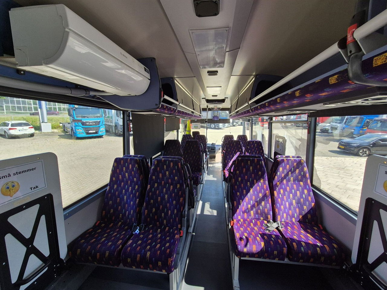 Bus pariwisata IRISBUS Iveco 330 KM / Solar Panels / NEW Equiped: gambar 15 Bus pariwisata IRISBUS Iveco 330 KM / Solar Panels / NEW Equiped: gambar 15