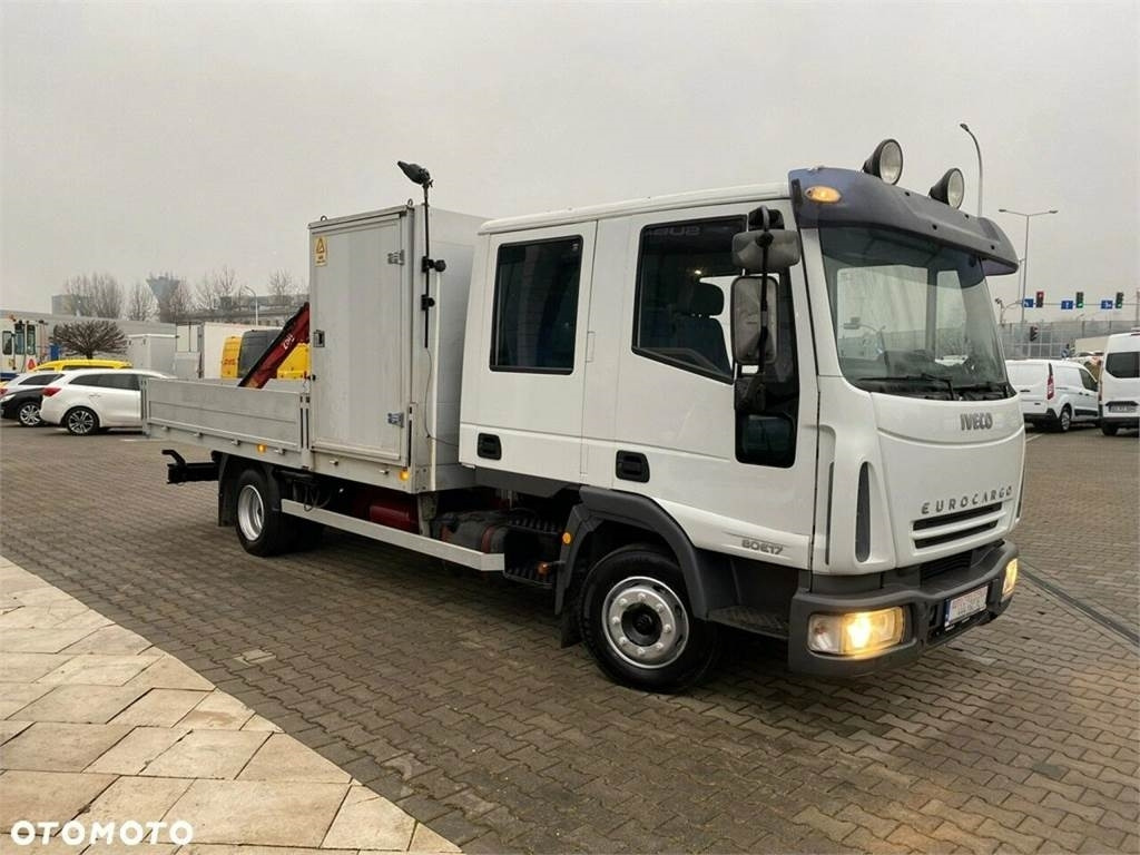 Iveco EuroCargo ML80E17 / HDS HMF / 1 OWNER / DOKA - Truk flatbed: gambar 5 Iveco EuroCargo ML80E17 / HDS HMF / 1 OWNER / DOKA - Truk flatbed: gambar 5