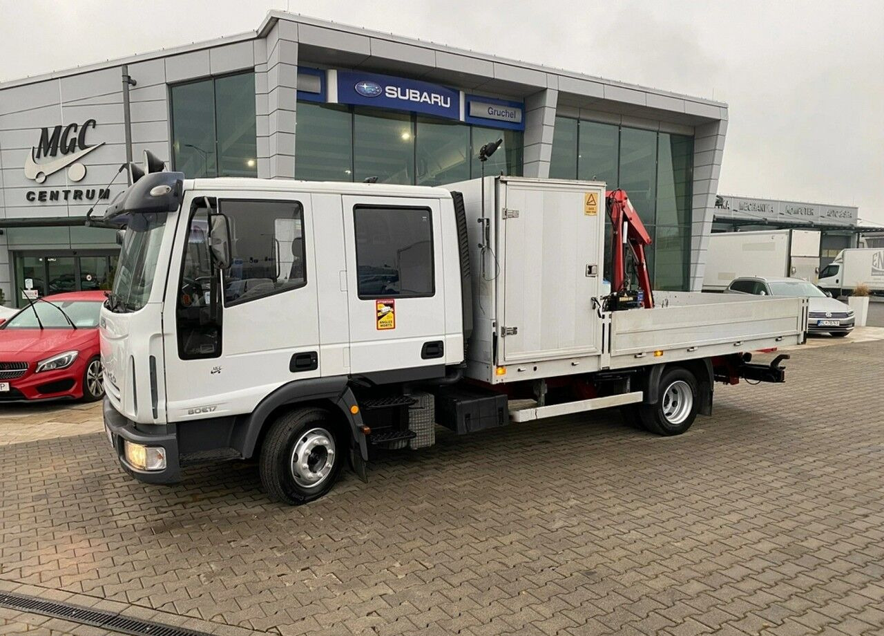 Iveco Eurocargo ML80E17 - Truk flatbed, Truk derek: gambar 1 Iveco Eurocargo ML80E17 - Truk flatbed, Truk derek: gambar 1