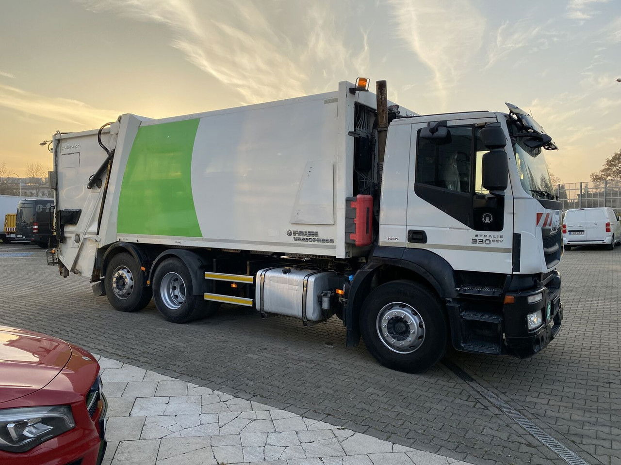 Iveco Stralis 330 EEV / Faun Vario Press 11 27M3 / Service NEW / TOP - Truk sampah: gambar 4 Iveco Stralis 330 EEV / Faun Vario Press 11 27M3 / Service NEW / TOP - Truk sampah: gambar 4
