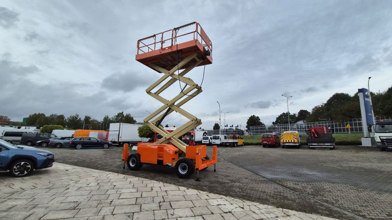 JLG 3394RT / 4X4 / 1 Owner - Scissor lifts: gambar 2 JLG 3394RT / 4X4 / 1 Owner - Scissor lifts: gambar 2
