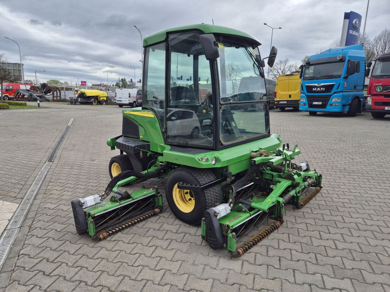 John Deere 1905 4WD / 2010 / Serviced / Cabin - Mesin pemotong rumput: gambar 4 John Deere 1905 4WD / 2010 / Serviced / Cabin - Mesin pemotong rumput: gambar 4