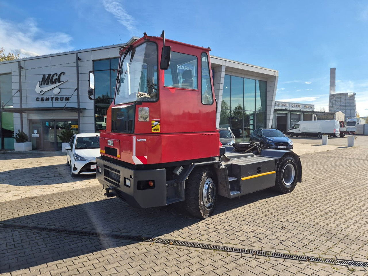 KALMAR TR618i - 4X4 - LIKE NEW! - Traktor terminal: gambar 1 KALMAR TR618i - 4X4 - LIKE NEW! - Traktor terminal: gambar 1