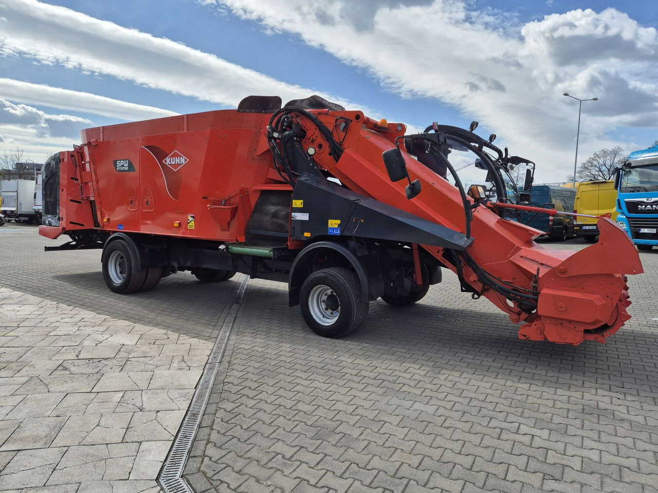 Kuhn SPW 22 / LOW MTH / 1 Owner / Works Great - Mixer-pengumpan: gambar 5 Kuhn SPW 22 / LOW MTH / 1 Owner / Works Great - Mixer-pengumpan: gambar 5