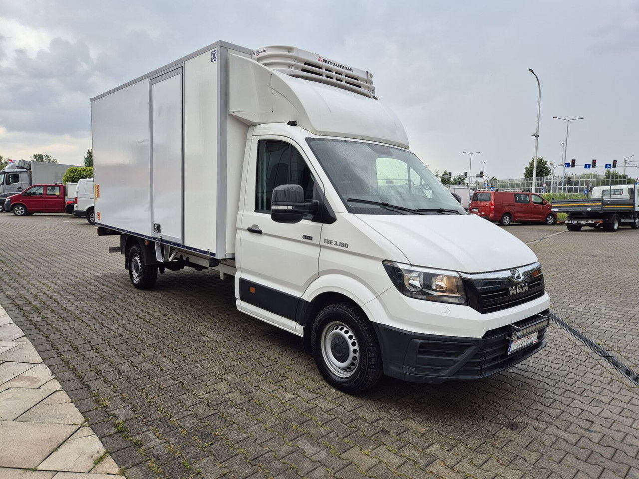 MAN TGE 3.180 DSG 4Motion / 4X4 / Mitsubishi / 1 Owner - Van berpendingin: gambar 4 MAN TGE 3.180 DSG 4Motion / 4X4 / Mitsubishi / 1 Owner - Van berpendingin: gambar 4