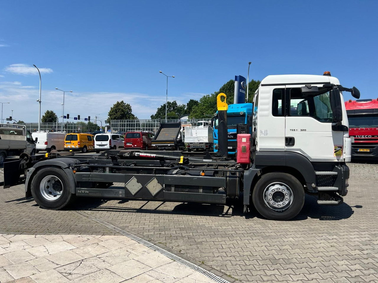 MAN TGS 18.320 NO Rust / Multilift Joab / BIG Wheelbase - Pengangkut kontainer/ Container truck: gambar 4 MAN TGS 18.320 NO Rust / Multilift Joab / BIG Wheelbase - Pengangkut kontainer/ Container truck: gambar 4