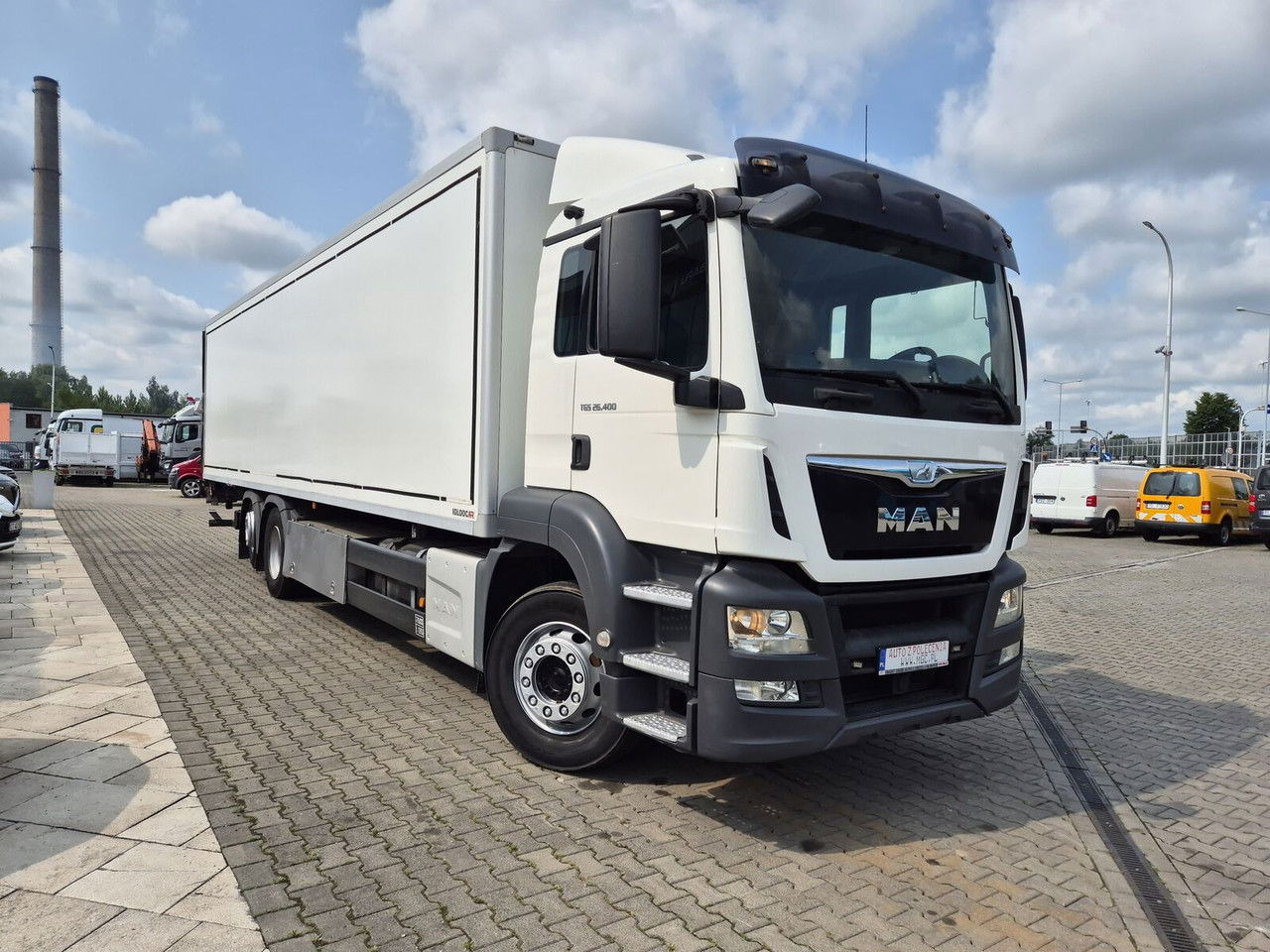 MAN TGS 26.400 Long Container 24 Europalet/Cheapest in the whole E - Truk berpendingin: gambar 5 MAN TGS 26.400 Long Container 24 Europalet/Cheapest in the whole E - Truk berpendingin: gambar 5