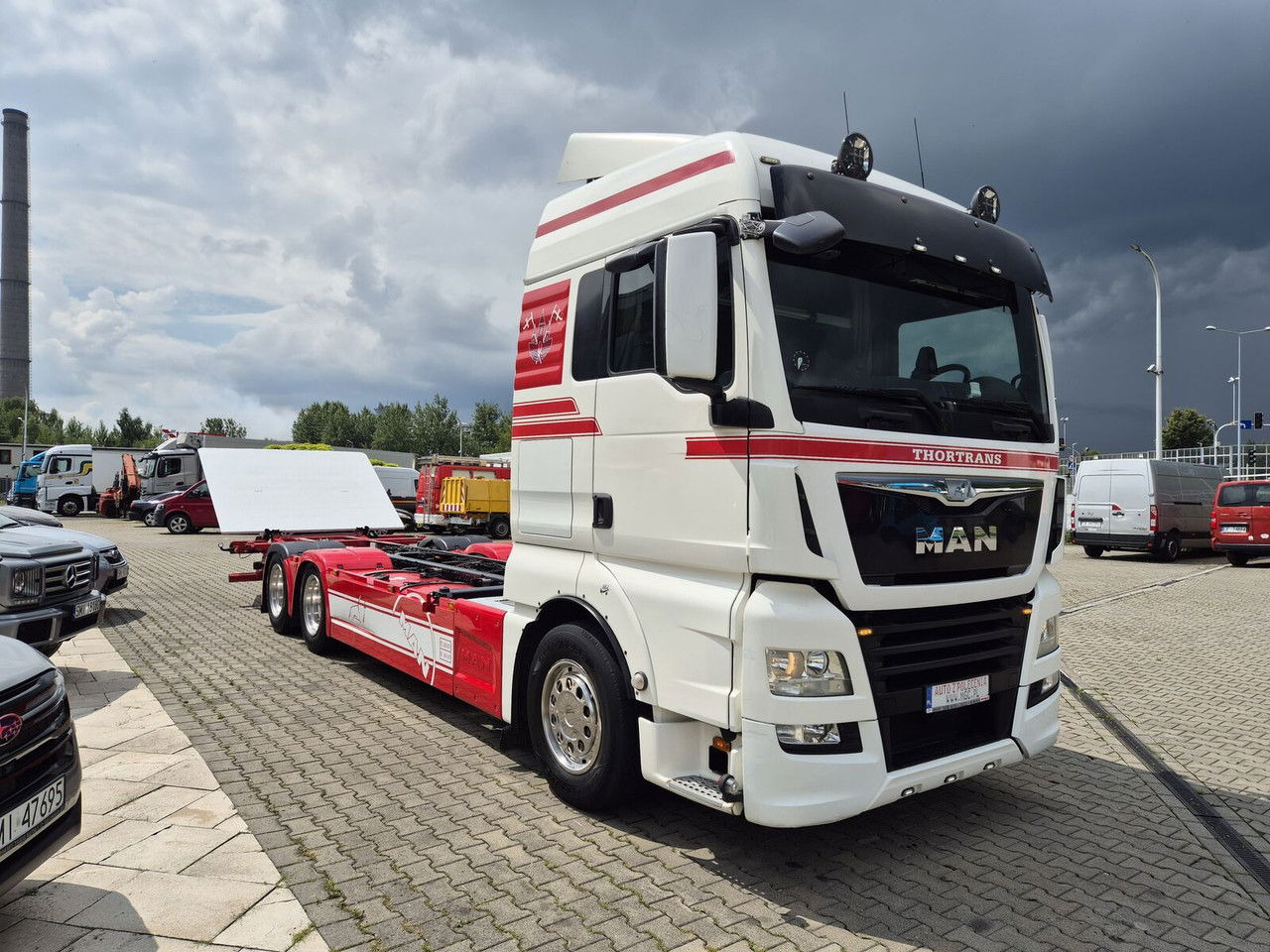 MAN TGX 28 28.420 , 6x2-2 LL / Trailer HFR KM 20 / 1 Owner / E6 /Guaran - Pengangkut kontainer/ Container truck: gambar 4 MAN TGX 28 28.420 , 6x2-2 LL / Trailer HFR KM 20 / 1 Owner / E6 /Guaran - Pengangkut kontainer/ Container truck: gambar 4