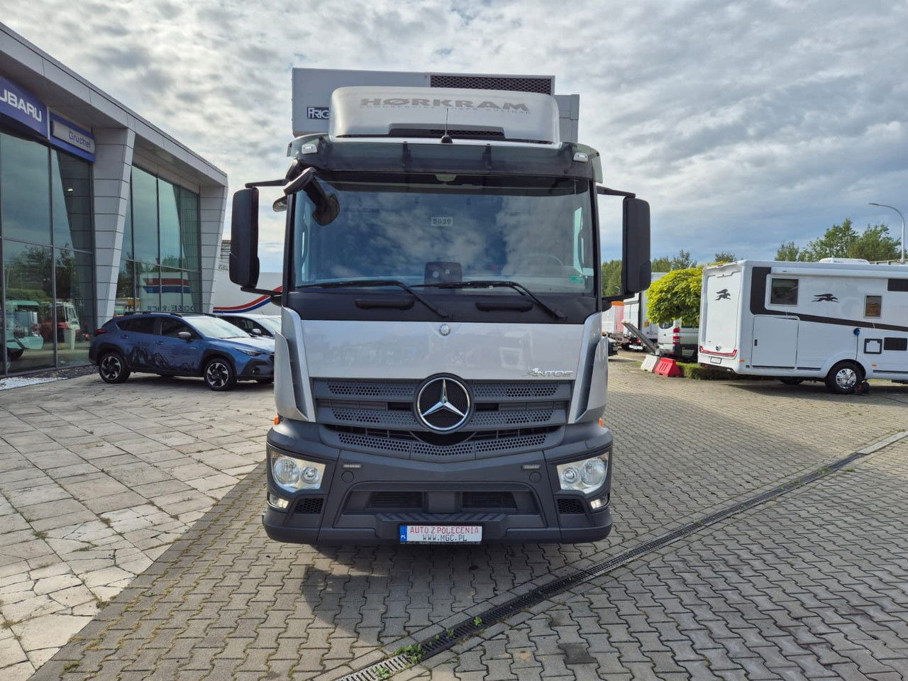 Mercedes-Benz Antos 2532 L / Frigoblock / 1 Owner / Works Great - Truk berpendingin: gambar 4 Mercedes-Benz Antos 2532 L / Frigoblock / 1 Owner / Works Great - Truk berpendingin: gambar 4