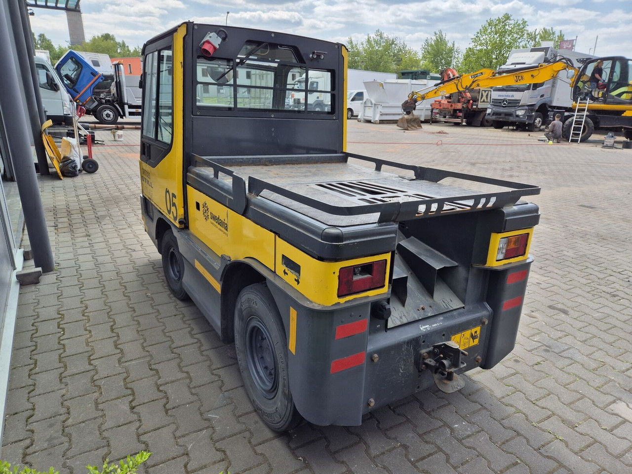 Still R 07-25 , NO Battery , NEW Tires - Traktor derek: gambar 3 Still R 07-25 , NO Battery , NEW Tires - Traktor derek: gambar 3