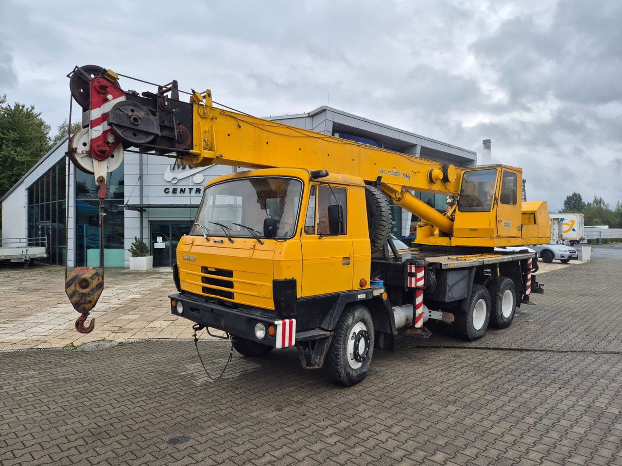 TATRA Tatra T 815 6X6 / 20Tons / Chepper - Derek bergerak: gambar 1 TATRA Tatra T 815 6X6 / 20Tons / Chepper - Derek bergerak: gambar 1