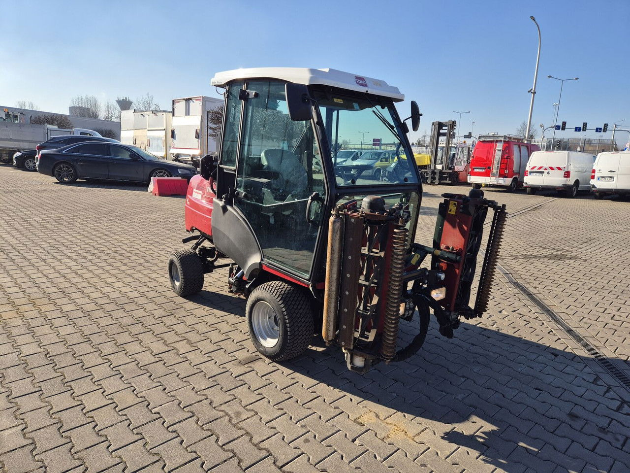 Toro CT2240 / 4WD / Like NEW / Only 1681MTH - Mesin pemotong rumput: gambar 2 Toro CT2240 / 4WD / Like NEW / Only 1681MTH - Mesin pemotong rumput: gambar 2