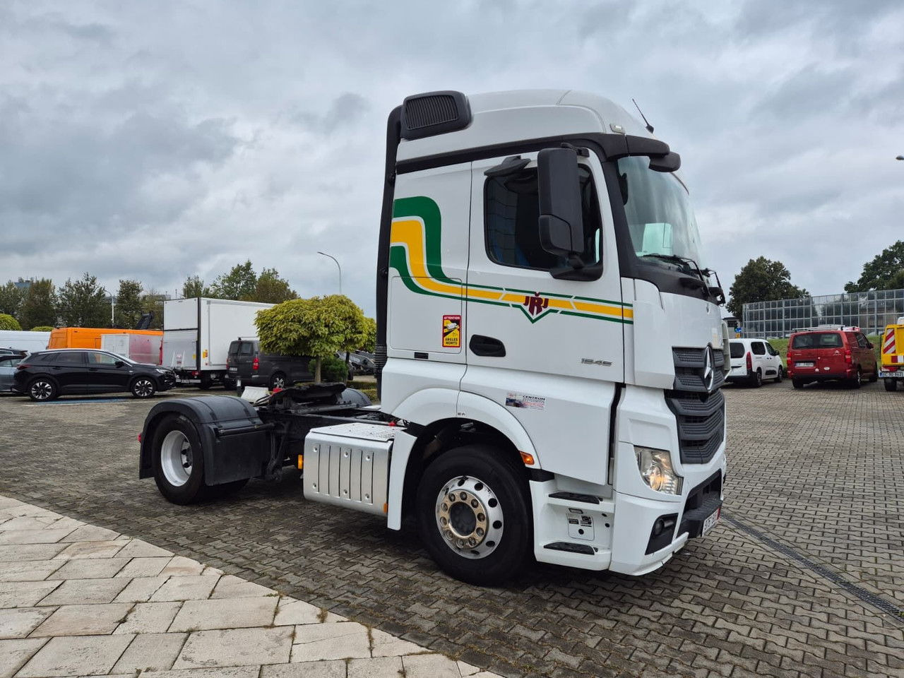 Mercedes-Benz Actros 1846 1 Owner / Works Great - Tractor head: gambar 5 Mercedes-Benz Actros 1846 1 Owner / Works Great - Tractor head: gambar 5