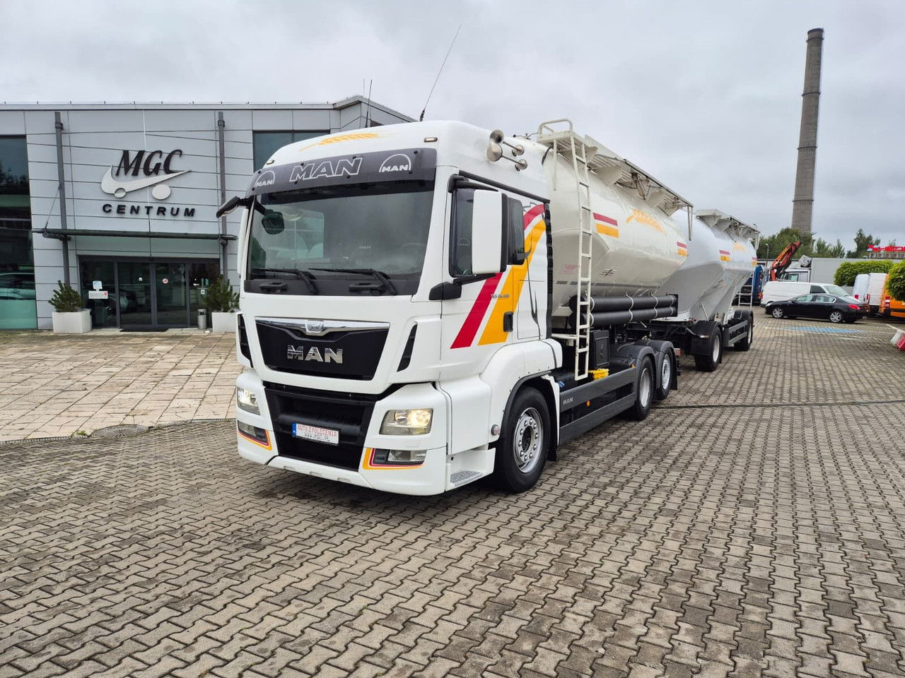 MAN TGS 26.480 Spritzer / 1 Owner /for transporting bulk materials - Truk: gambar 5 MAN TGS 26.480 Spritzer / 1 Owner /for transporting bulk materials - Truk: gambar 5