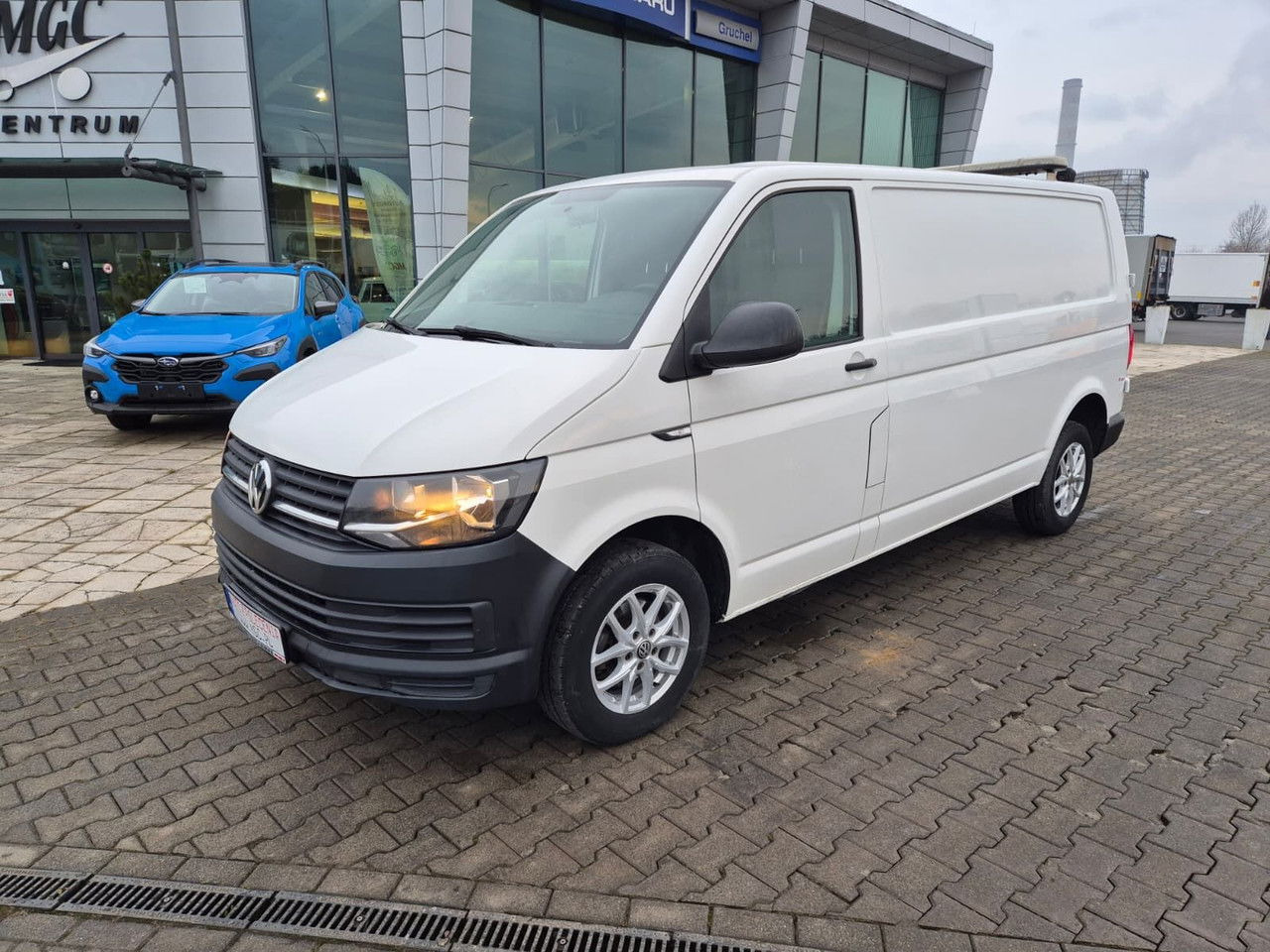 Volkswagen Transporter T6 2.0 TDi DSG / 1 Owner / Long / Serviced - Van kecil: gambar 1 Volkswagen Transporter T6 2.0 TDi DSG / 1 Owner / Long / Serviced - Van kecil: gambar 1