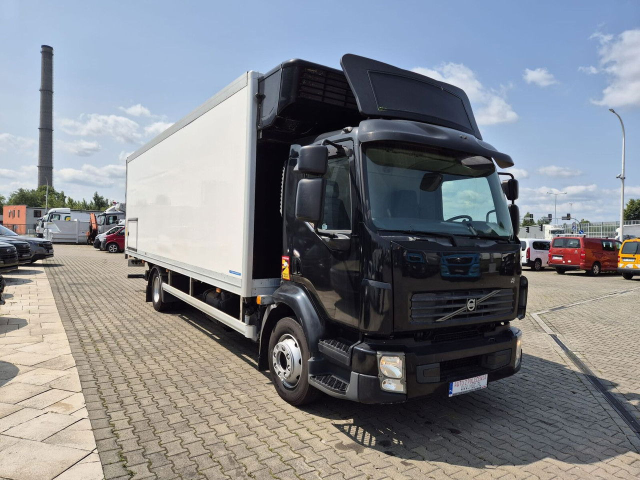 Volvo FL 240 1 Owner / Izotherm / Zepro 1500KG / Euro IV - Truk box: gambar 5 Volvo FL 240 1 Owner / Izotherm / Zepro 1500KG / Euro IV - Truk box: gambar 5