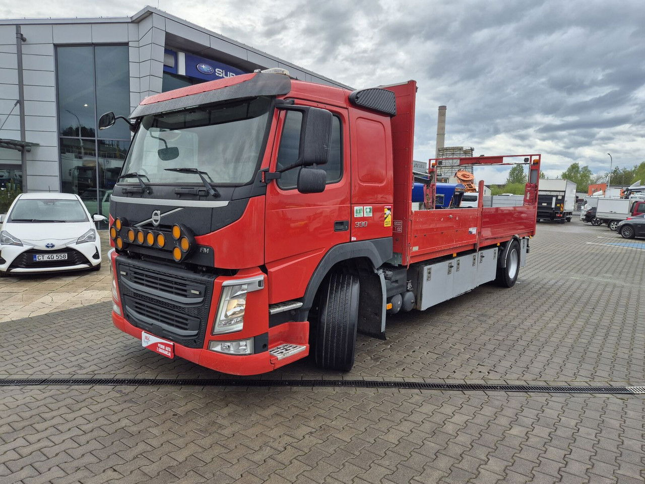 Volvo FM 330 HDS Hiab / 1 Owner / Euro 6 / Serviced - Truk flatbed, Truk derek: gambar 4 Volvo FM 330 HDS Hiab / 1 Owner / Euro 6 / Serviced - Truk flatbed, Truk derek: gambar 4