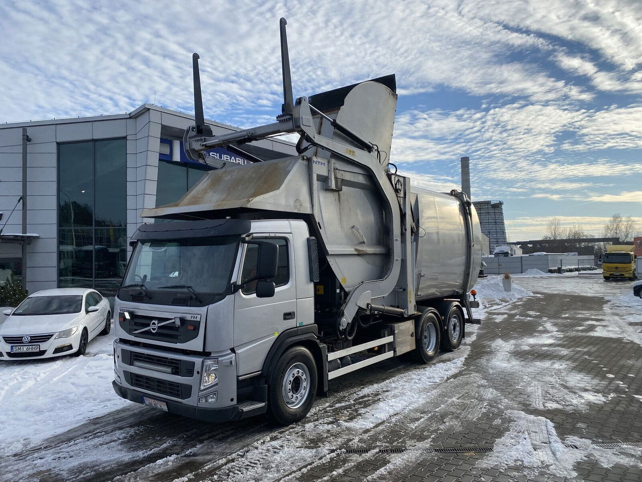 Volvo FM 420 6X2 / NTM / Super Condition - Truk sampah: gambar 2 Volvo FM 420 6X2 / NTM / Super Condition - Truk sampah: gambar 2