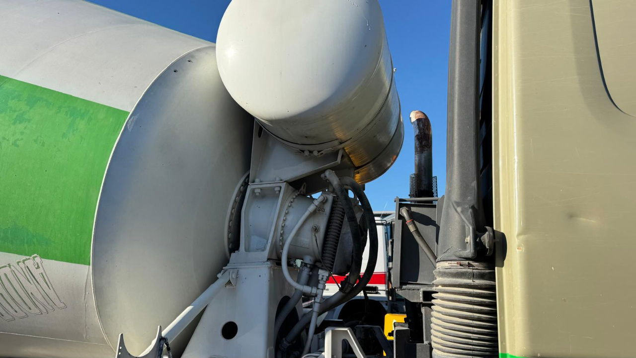 Cifa Mixer 7 m3 - Drum pengaduk beton: gambar 4 Cifa Mixer 7 m3 - Drum pengaduk beton: gambar 4