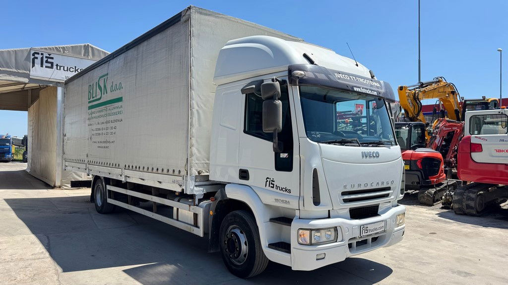 Iveco EuroCargo 160 E24 4X2 tarpaulin - air condition - Truk dengan terpal samping: gambar 3 Iveco EuroCargo 160 E24 4X2 tarpaulin - air condition - Truk dengan terpal samping: gambar 3