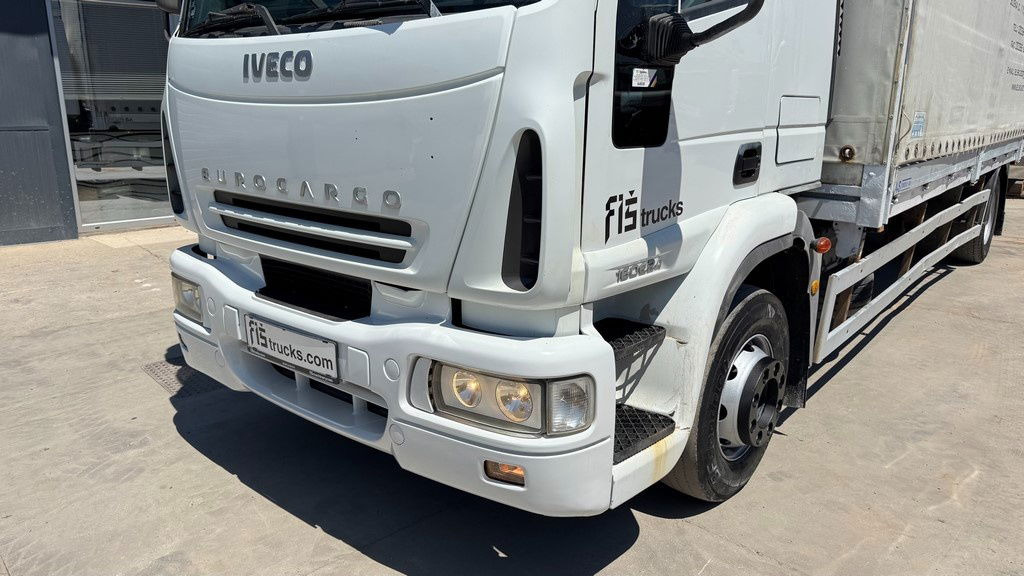 Iveco EuroCargo 160 E24 4X2 tarpaulin - air condition - Truk dengan terpal samping: gambar 2 Iveco EuroCargo 160 E24 4X2 tarpaulin - air condition - Truk dengan terpal samping: gambar 2