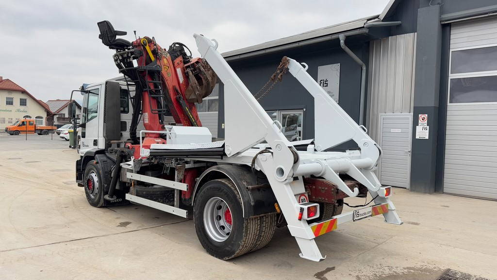 Iveco Eurocargo ML180 E28 4x2 Epsilon 110 - absetz tipper - Pengangkut kontainer/ Container truck: gambar 5 Iveco Eurocargo ML180 E28 4x2 Epsilon 110 - absetz tipper - Pengangkut kontainer/ Container truck: gambar 5