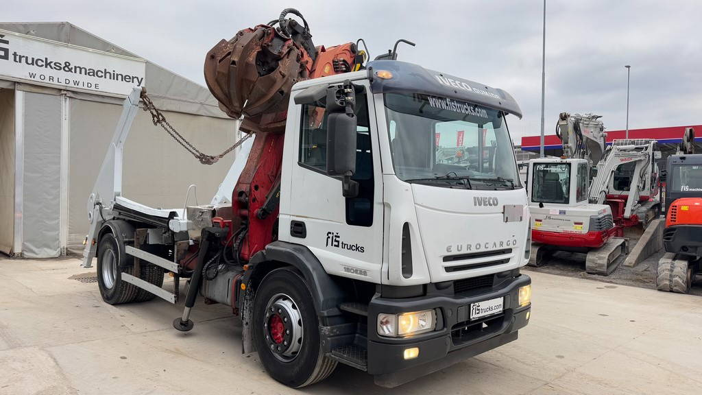 Iveco Eurocargo ML180 E28 4x2 Epsilon 110 - absetz tipper - Pengangkut kontainer/ Container truck: gambar 3 Iveco Eurocargo ML180 E28 4x2 Epsilon 110 - absetz tipper - Pengangkut kontainer/ Container truck: gambar 3
