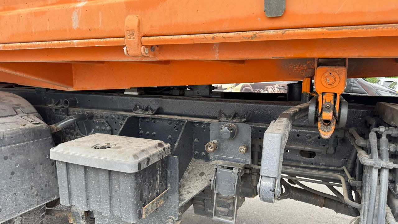 MAN TGA 18.320 4X4 meiller tipper - euro 4 - Truk jungkit: gambar 4 MAN TGA 18.320 4X4 meiller tipper - euro 4 - Truk jungkit: gambar 4