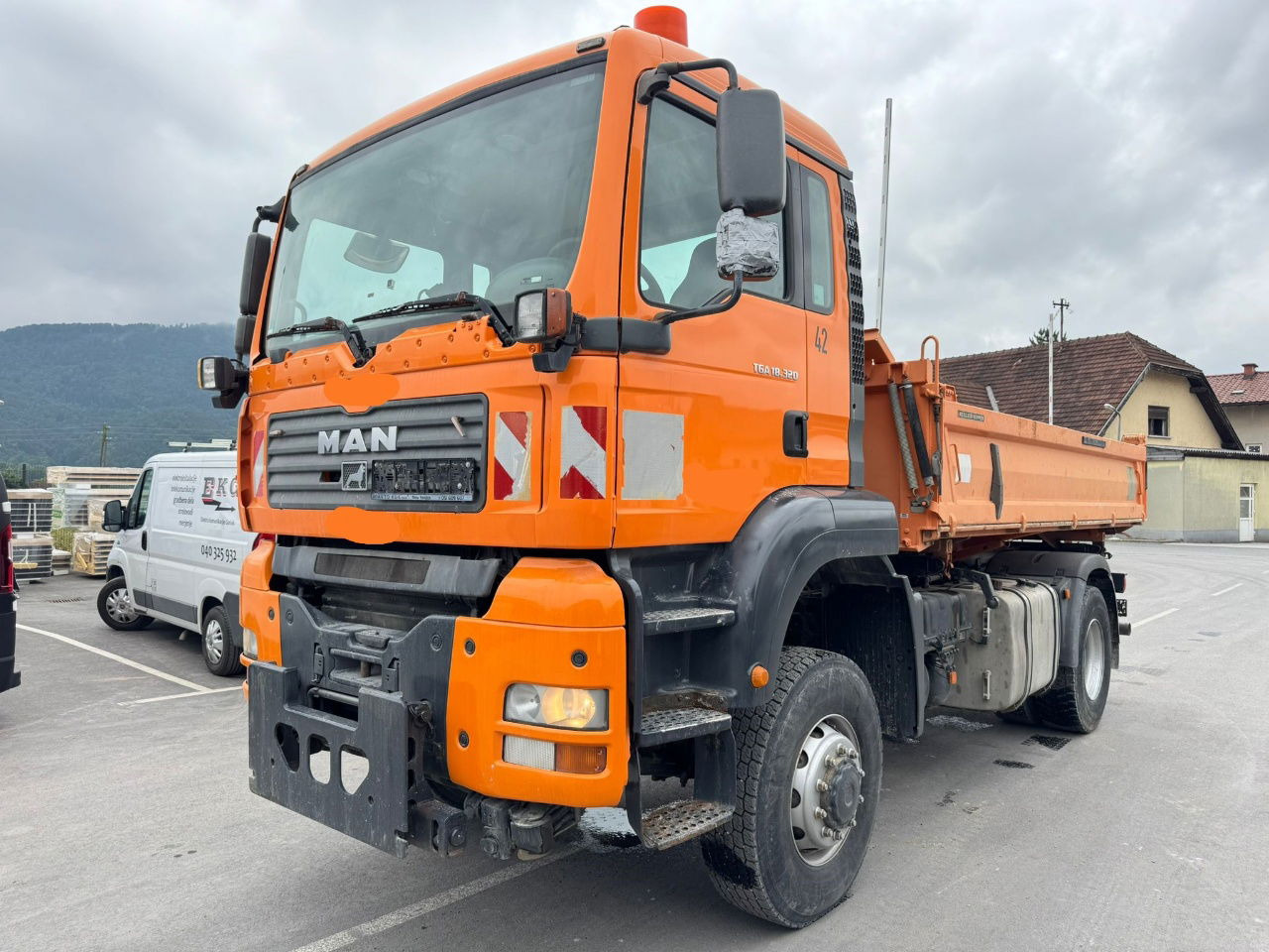 MAN TGA 18.320 4X4 meiller tipper - euro 4 - Truk jungkit: gambar 1 MAN TGA 18.320 4X4 meiller tipper - euro 4 - Truk jungkit: gambar 1