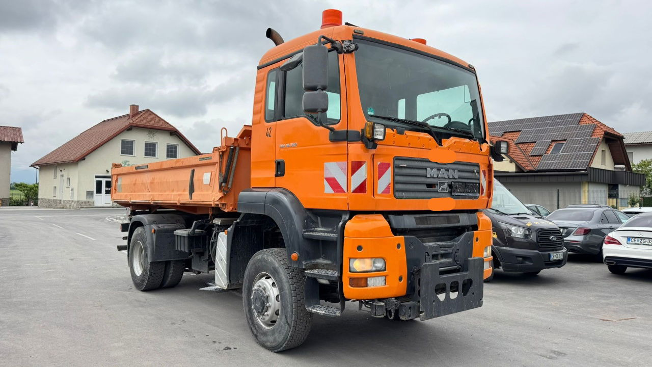 MAN TGA 18.320 4X4 meiller tipper - euro 4 - Truk jungkit: gambar 3 MAN TGA 18.320 4X4 meiller tipper - euro 4 - Truk jungkit: gambar 3
