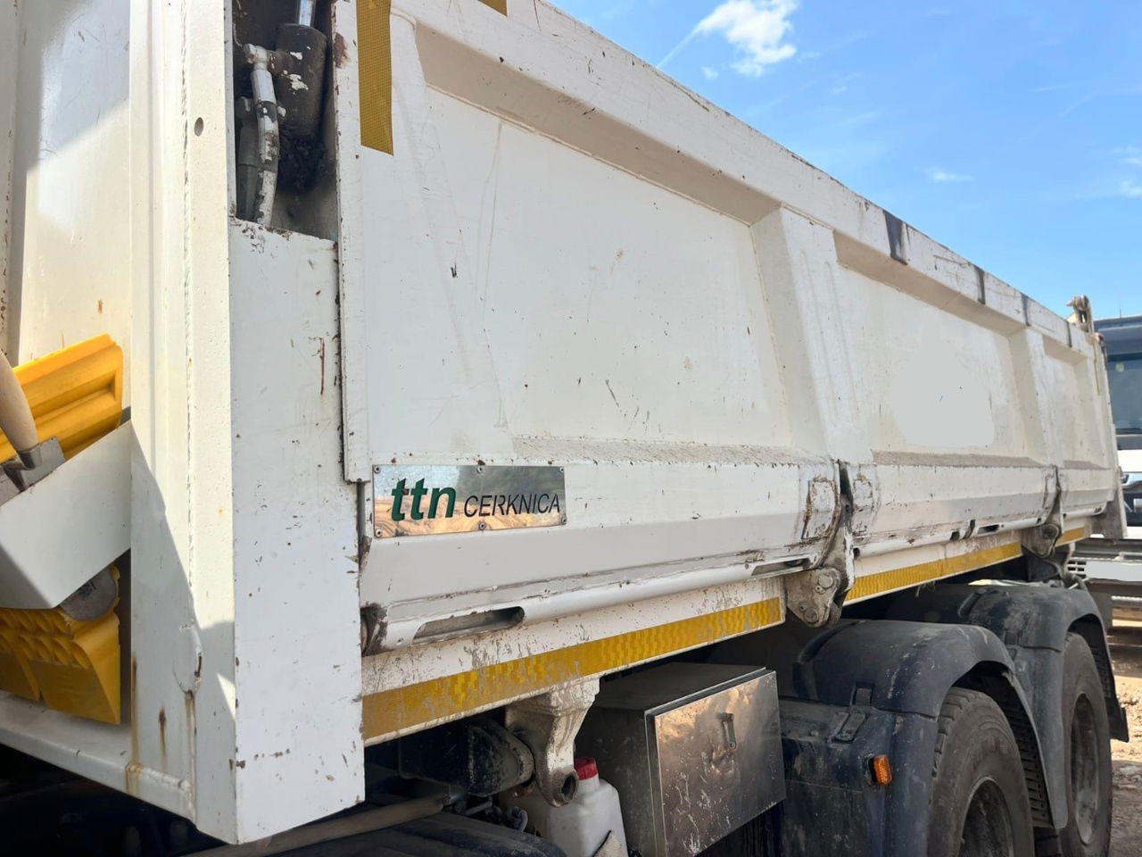 MAN TGS 26.440 6X4 bordmatic tipper - euro 6 - Truk jungkit: gambar 2 MAN TGS 26.440 6X4 bordmatic tipper - euro 6 - Truk jungkit: gambar 2