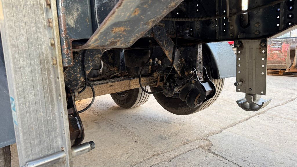 Leasing  Meiller Kisa 3 - 3-Axle Tipper Trailer - hydr. back Meiller Kisa 3 - 3-Axle Tipper Trailer - hydr. back: gambar 11