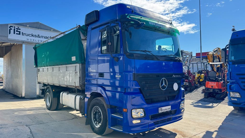 Mercedes-Benz Actros 1841 L 4x2 tipper - tarpaulin - euro 5 - Truk jungkit: gambar 3 Mercedes-Benz Actros 1841 L 4x2 tipper - tarpaulin - euro 5 - Truk jungkit: gambar 3