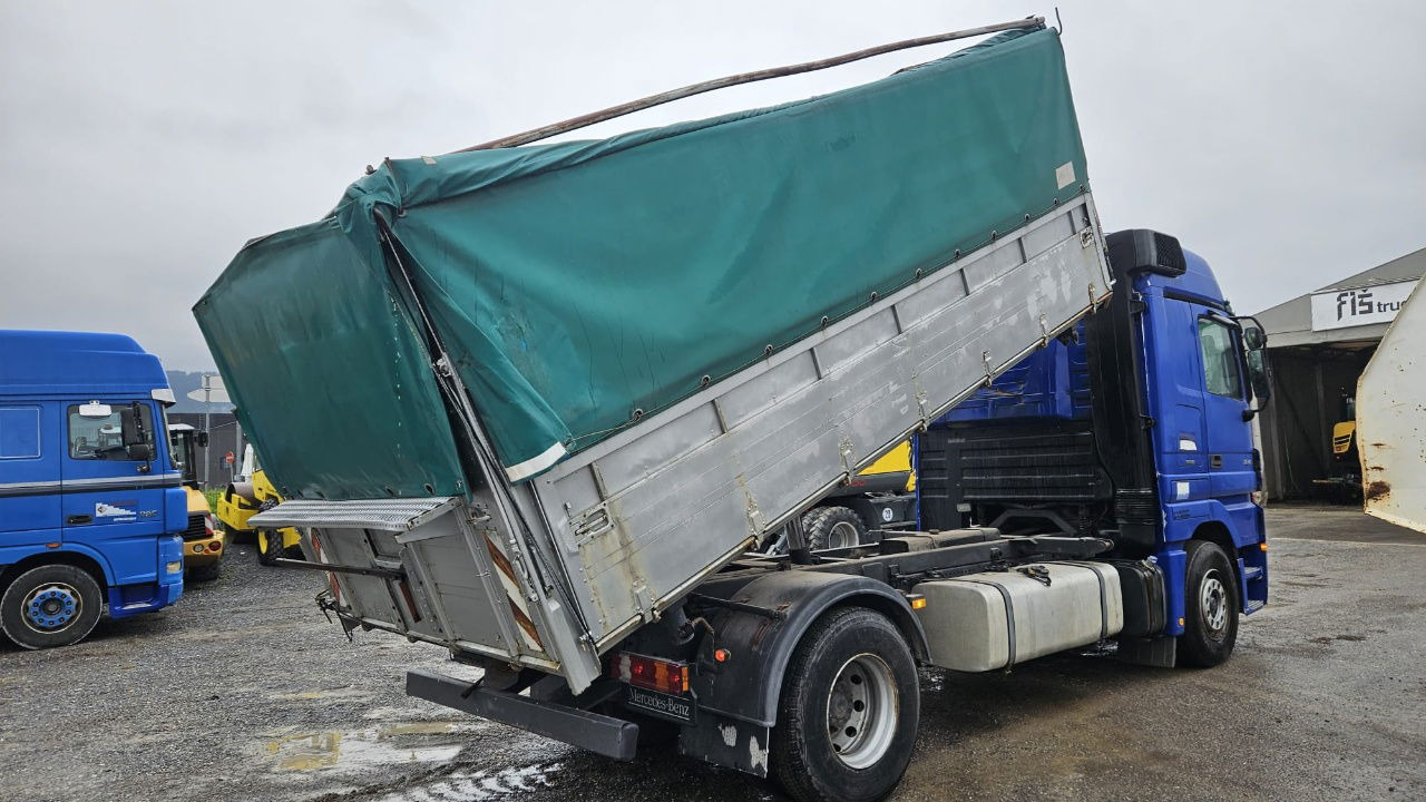Mercedes-Benz Actros 1841 L 4x2 tipper - tarpaulin - euro 5 - Truk jungkit: gambar 3 Mercedes-Benz Actros 1841 L 4x2 tipper - tarpaulin - euro 5 - Truk jungkit: gambar 3