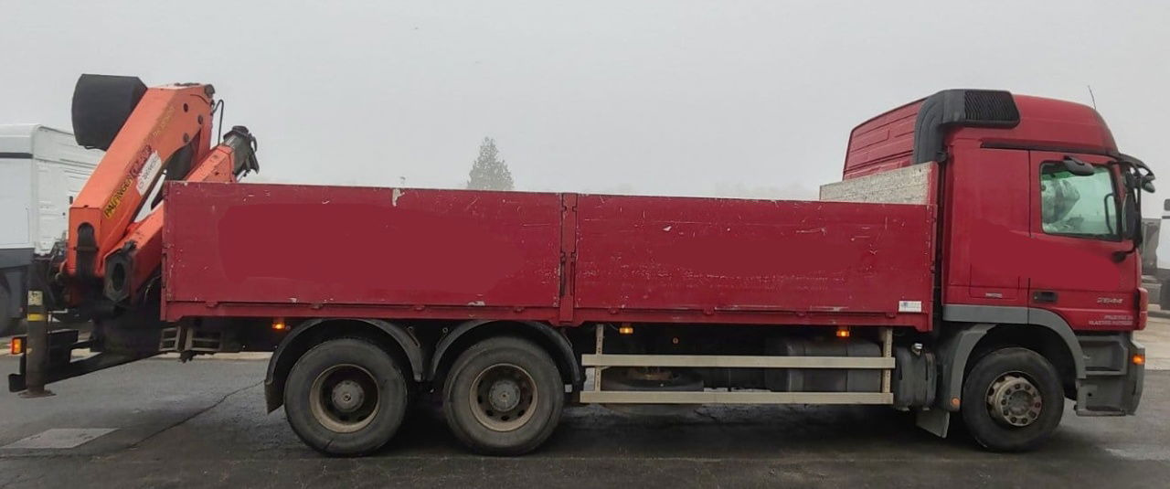 Mercedes-Benz Actros 2644L 6X4 stake body - Palfinger crane PK18500 - Truk flatbed: gambar 4 Mercedes-Benz Actros 2644L 6X4 stake body - Palfinger crane PK18500 - Truk flatbed: gambar 4
