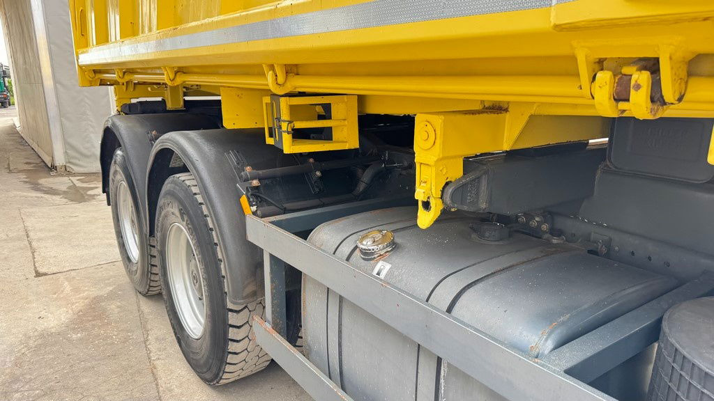 Mercedes-Benz Actros 2648 K 6X4 meiller bordmatic - air condition - Truk jungkit: gambar 4 Mercedes-Benz Actros 2648 K 6X4 meiller bordmatic - air condition - Truk jungkit: gambar 4