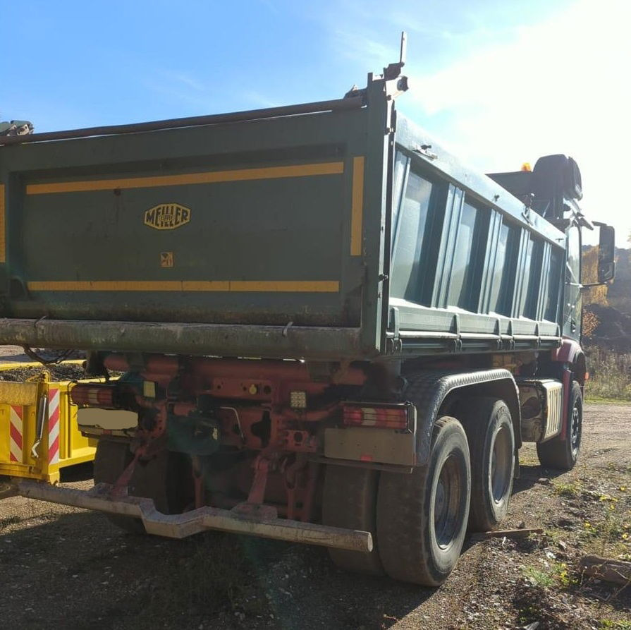 Mercedes-Benz Actros 2651 6X4 meiller bordmatic tipper - Truk jungkit: gambar 3 Mercedes-Benz Actros 2651 6X4 meiller bordmatic tipper - Truk jungkit: gambar 3