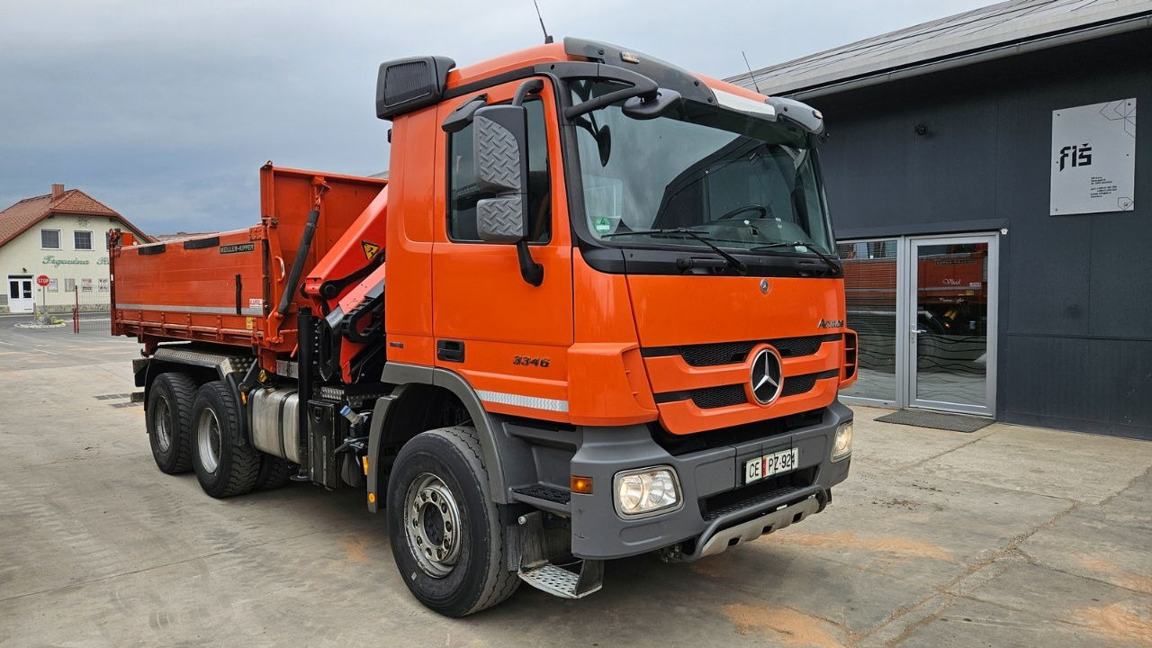 Mercedes-Benz Actros 3346 K palfinger PK 18002 - bordmatic - meiller tipper - EPS 3 pedals - Truk jungkit: gambar 2 Mercedes-Benz Actros 3346 K palfinger PK 18002 - bordmatic - meiller tipper - EPS 3 pedals - Truk jungkit: gambar 2