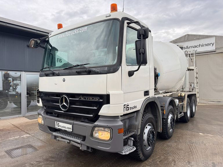 Mercedes-Benz Actros 3536 8x4 stetter schwing mixer 9m3 - Truk pengaduk beton: gambar 1 Mercedes-Benz Actros 3536 8x4 stetter schwing mixer 9m3 - Truk pengaduk beton: gambar 1