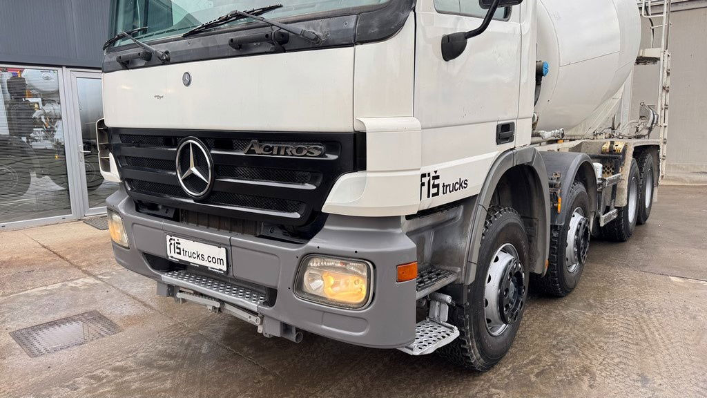 Mercedes-Benz Actros 3536 8x4 stetter schwing mixer 9m3 - Truk pengaduk beton: gambar 2 Mercedes-Benz Actros 3536 8x4 stetter schwing mixer 9m3 - Truk pengaduk beton: gambar 2