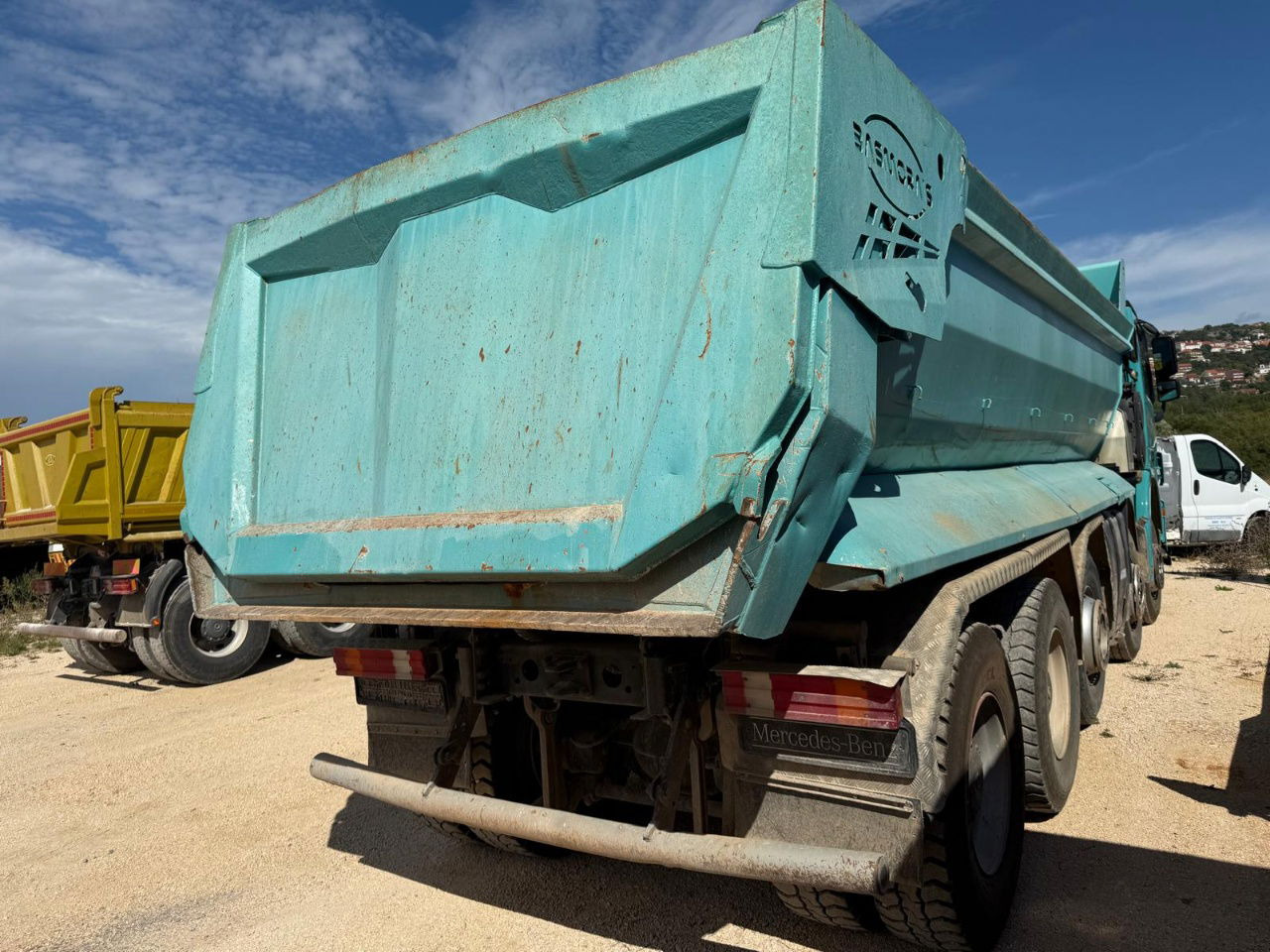 Mercedes-Benz Actros 4448 10x4 mulda tipper - euro 5 - lifting axle - Truk jungkit: gambar 4 Mercedes-Benz Actros 4448 10x4 mulda tipper - euro 5 - lifting axle - Truk jungkit: gambar 4