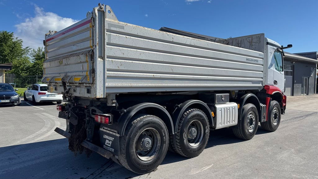 Mercedes-Benz Arocs 4146 8X4 meiller tipper - bordmatic - Truk jungkit: gambar 4 Mercedes-Benz Arocs 4146 8X4 meiller tipper - bordmatic - Truk jungkit: gambar 4