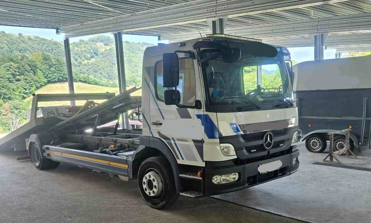 Mercedes-Benz Atego 1224 L 4x2 car transporter - 7.55M - Truk pengangkut mobil: gambar 1 Mercedes-Benz Atego 1224 L 4x2 car transporter - 7.55M - Truk pengangkut mobil: gambar 1