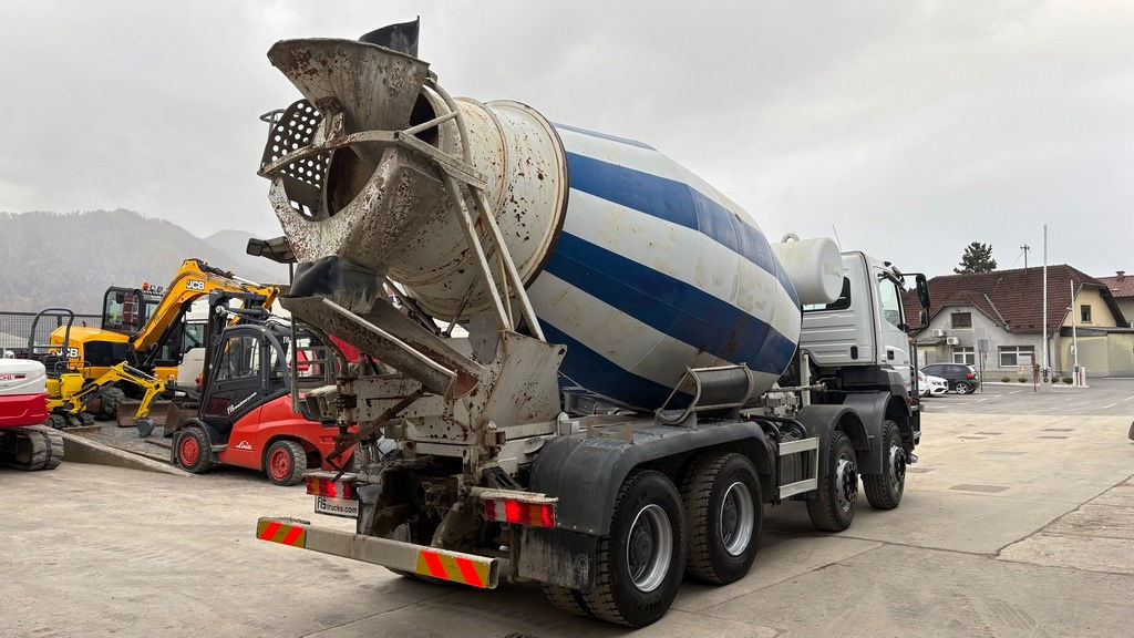 Mercedes-Benz Axor 3243 8x4 mixer cifa - 10m3 - Truk pengaduk beton: gambar 4 Mercedes-Benz Axor 3243 8x4 mixer cifa - 10m3 - Truk pengaduk beton: gambar 4