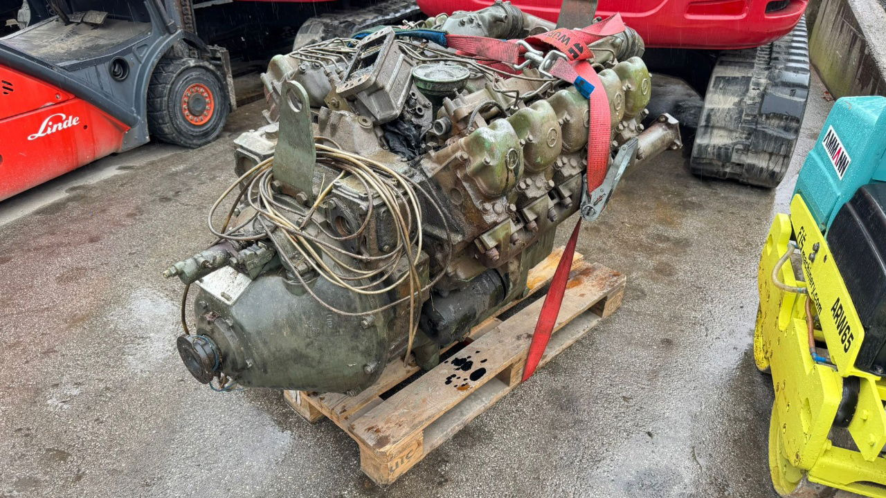 Mesin untuk Truk Mercedes-Benz Engine V10 - OM 403.1 - nr.2: gambar 8 Mesin untuk Truk Mercedes-Benz Engine V10 - OM 403.1 - nr.2: gambar 8