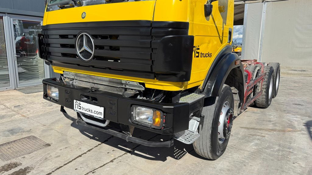Mercedes-Benz SK 2627 6x4 chassis - V6 - full spring - Truk sasis: gambar 2 Mercedes-Benz SK 2627 6x4 chassis - V6 - full spring - Truk sasis: gambar 2