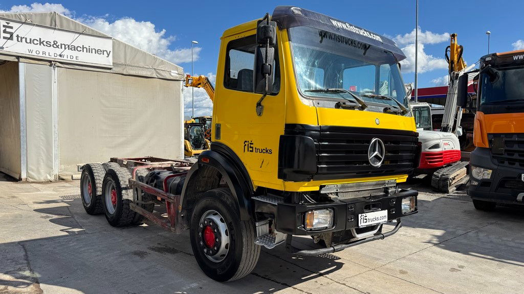 Mercedes-Benz SK 2627 6x4 chassis - V6 - full spring - Truk sasis: gambar 3 Mercedes-Benz SK 2627 6x4 chassis - V6 - full spring - Truk sasis: gambar 3