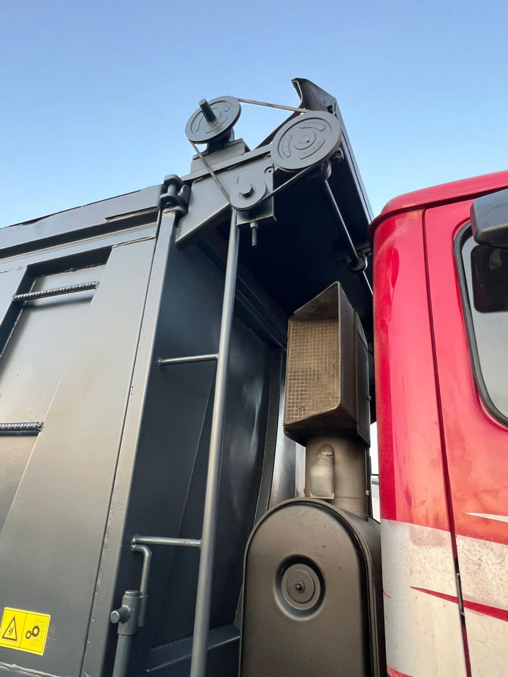Mercedes-Benz SK 3544 8X4 K tipper - AC - retarder - Truk jungkit: gambar 4 Mercedes-Benz SK 3544 8X4 K tipper - AC - retarder - Truk jungkit: gambar 4