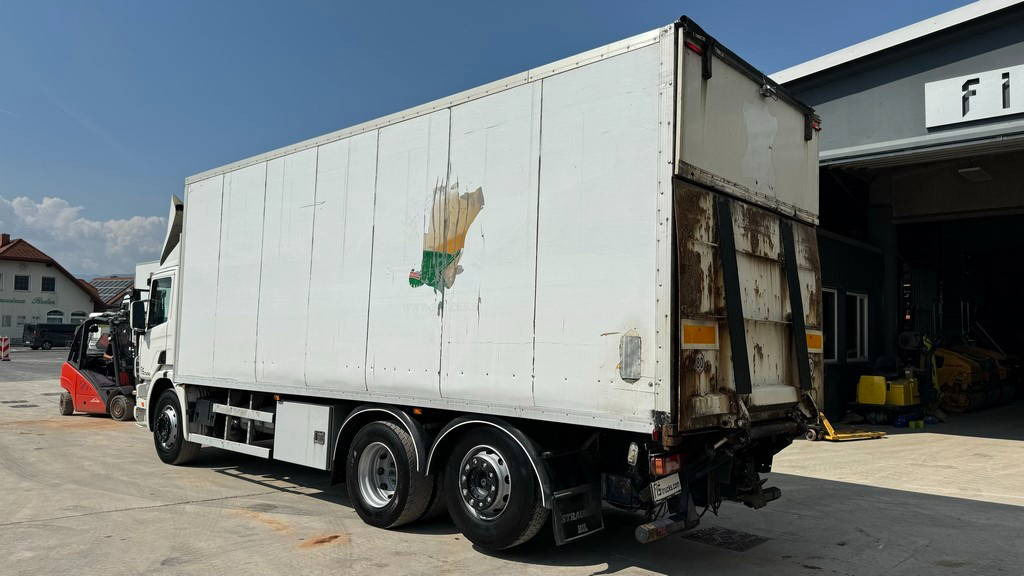 Truk berpendingin Scania R 114 6X2 carrier fridge - ramp: gambar 8